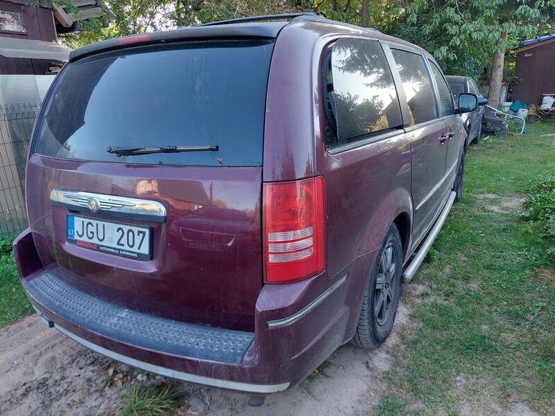 Photo 3 - Chrysler Town & Country Touring 2008 y