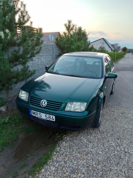 Volkswagen Bora 1999 г Седан