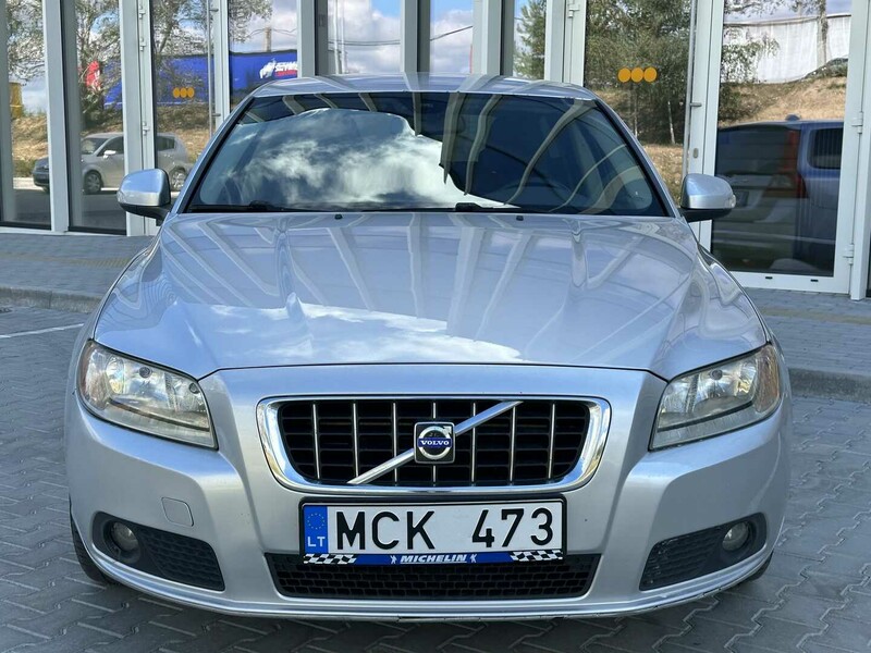 Фотография 2 - Volvo V70 2008 г Универсал