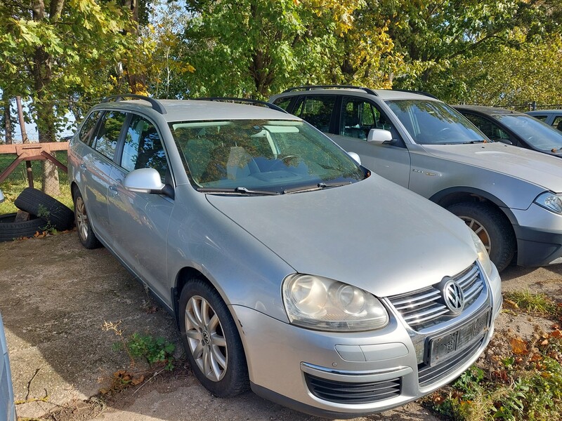 Volkswagen Golf 2010 г Универсал