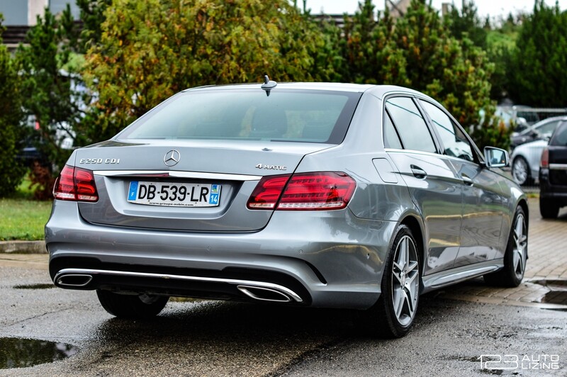 Photo 7 - Mercedes-Benz E250 2014 y Sedan