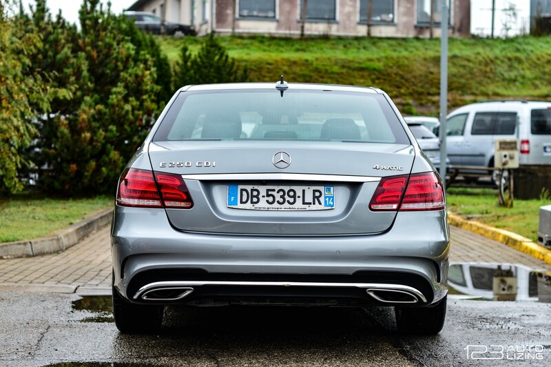 Photo 8 - Mercedes-Benz E250 2014 y Sedan