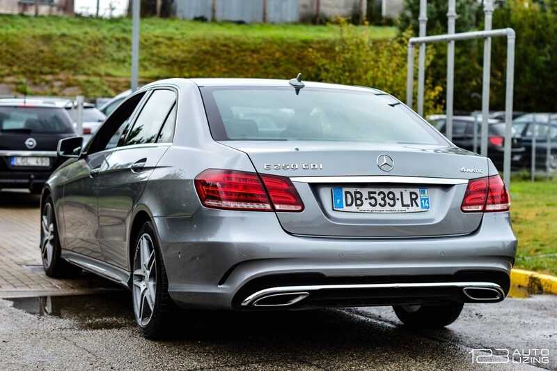 Photo 9 - Mercedes-Benz E250 2014 y Sedan