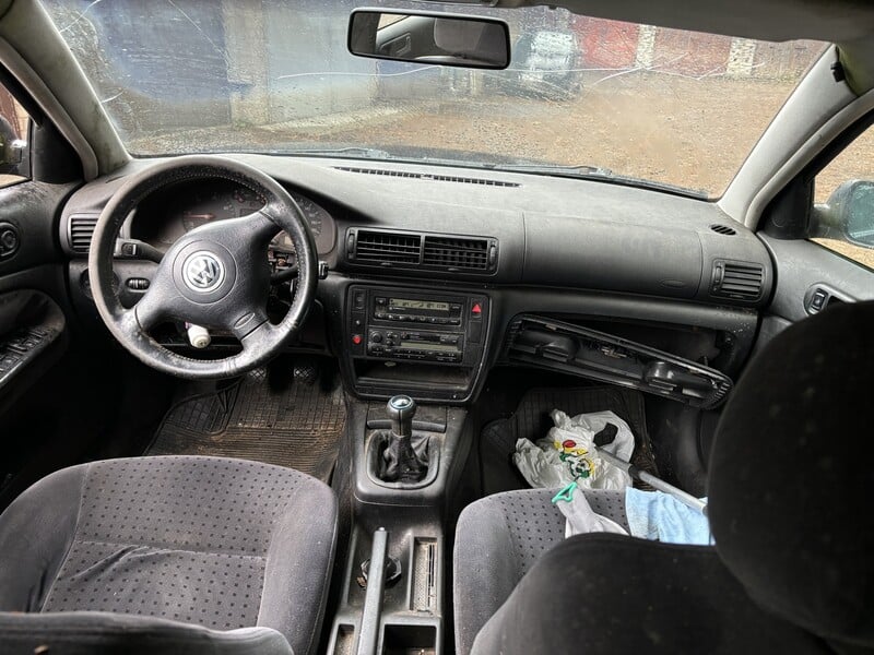 Photo 16 - Volkswagen Passat 1998 y parts