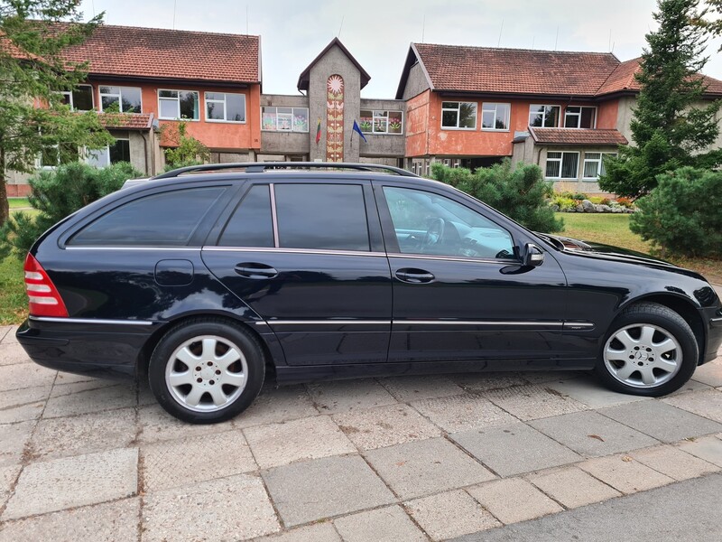 Photo 3 - Mercedes-Benz C 220 S203 T CDI Avantgarde 2006 y