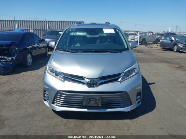 Photo 12 - Toyota Sienna 2019 y Minibus