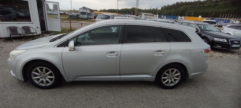 Nuotrauka 6 - Toyota Avensis 2010 m Universalas