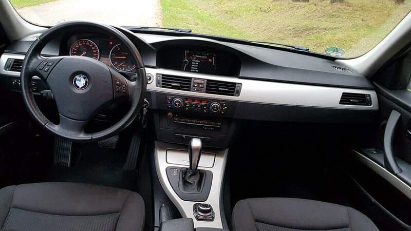 Photo 8 - Bmw 318 E90 2012 y