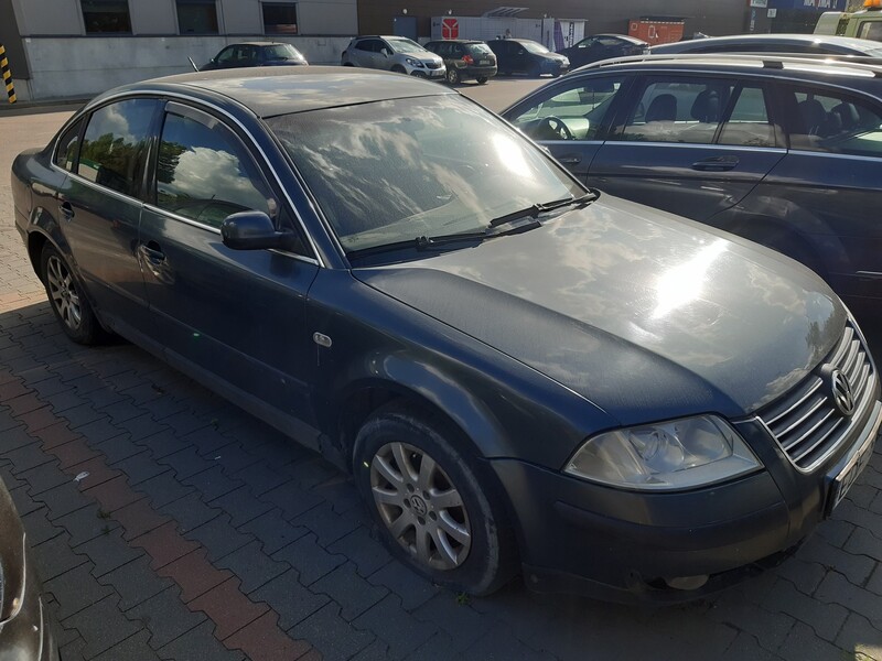 Photo 3 - Volkswagen Passat TDI Basis 2002 y