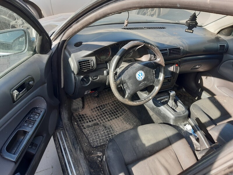 Photo 4 - Volkswagen Passat TDI Basis 2002 y