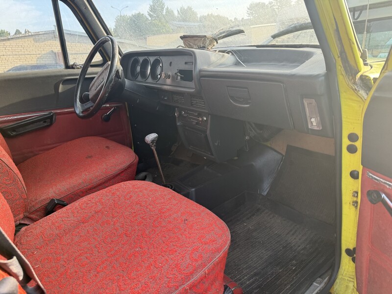 Photo 9 - Moskvich 2140 1979 y Sedan