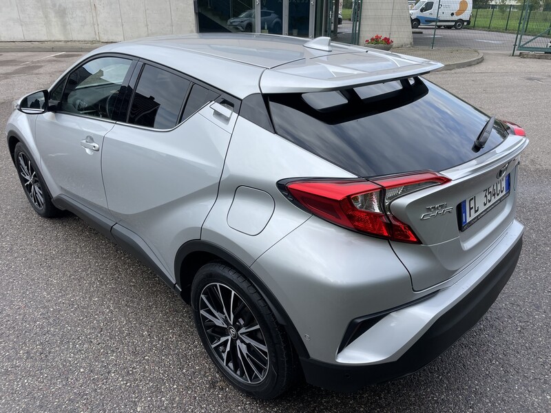 Nuotrauka 9 - Toyota CH-R 2018 m Visureigis / Krosoveris