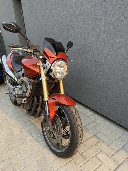 Honda Hornet 2005 y Classical / Streetbike motorcycle