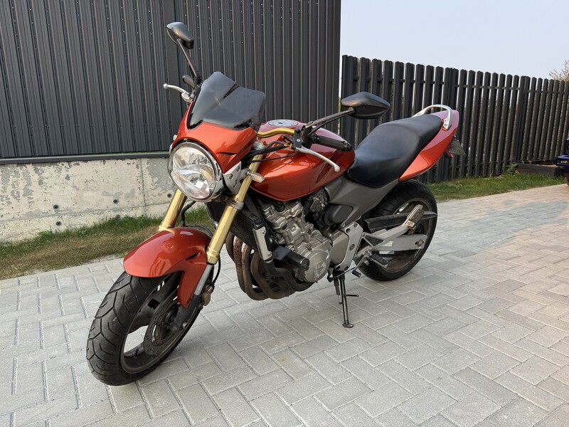 Photo 3 - Honda Hornet 2005 y Classical / Streetbike motorcycle