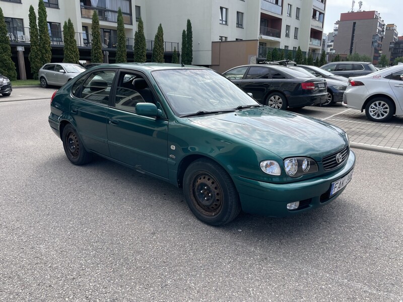 Nuotrauka 2 - Toyota Corolla 2001 m Hečbekas