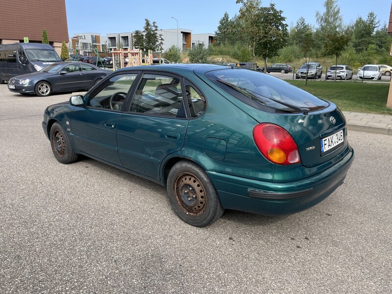 Nuotrauka 4 - Toyota Corolla 2001 m Hečbekas