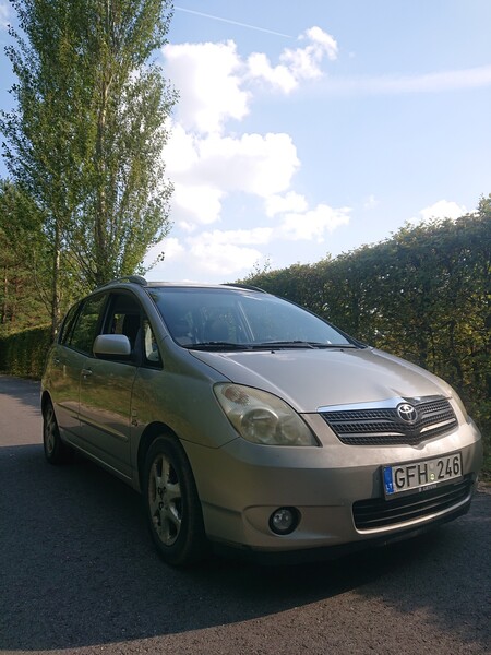 Toyota Corolla Verso 2003 y Van