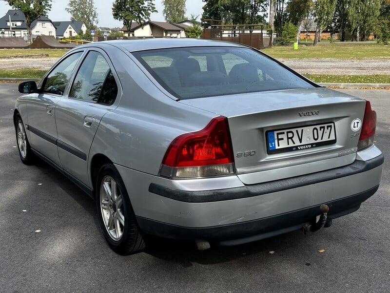 Photo 4 - Volvo S60 I D Momentum 2004 y