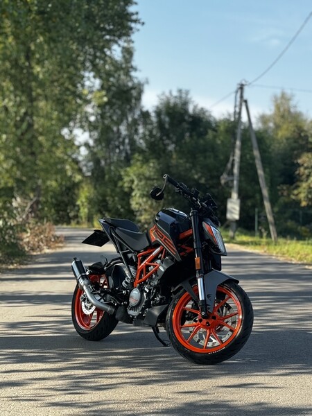 KTM Duke 2022 г Классический / Streetbike мотоцикл