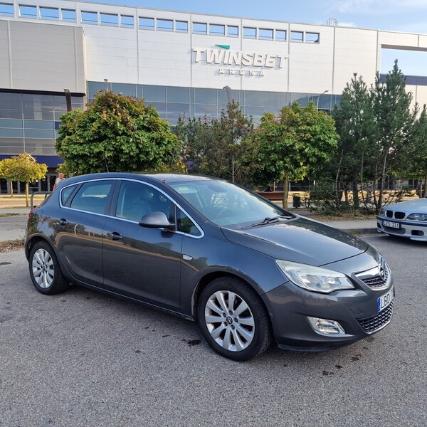 Opel Astra CDTI Cosmo aut 2010 г