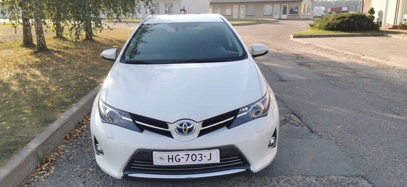 Photo 7 - Toyota Auris 2013 y Hatchback