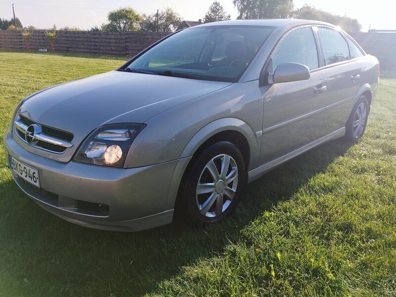 Opel Vectra 2005 г Хэтчбек