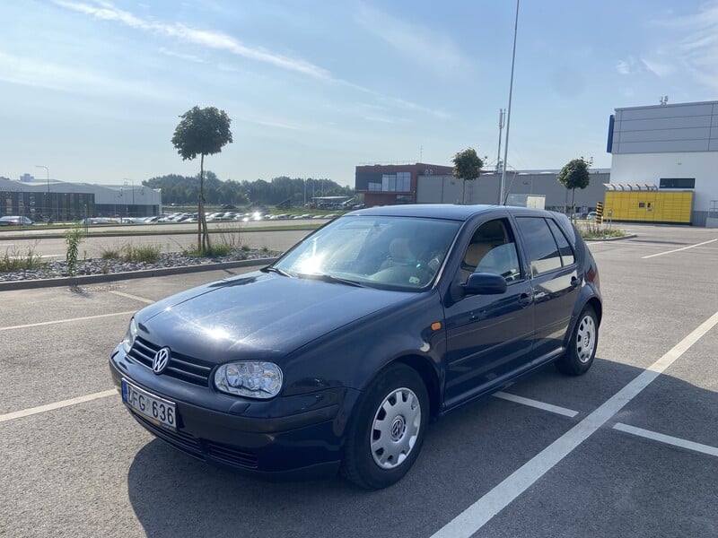 Volkswagen Golf IV 2000 г