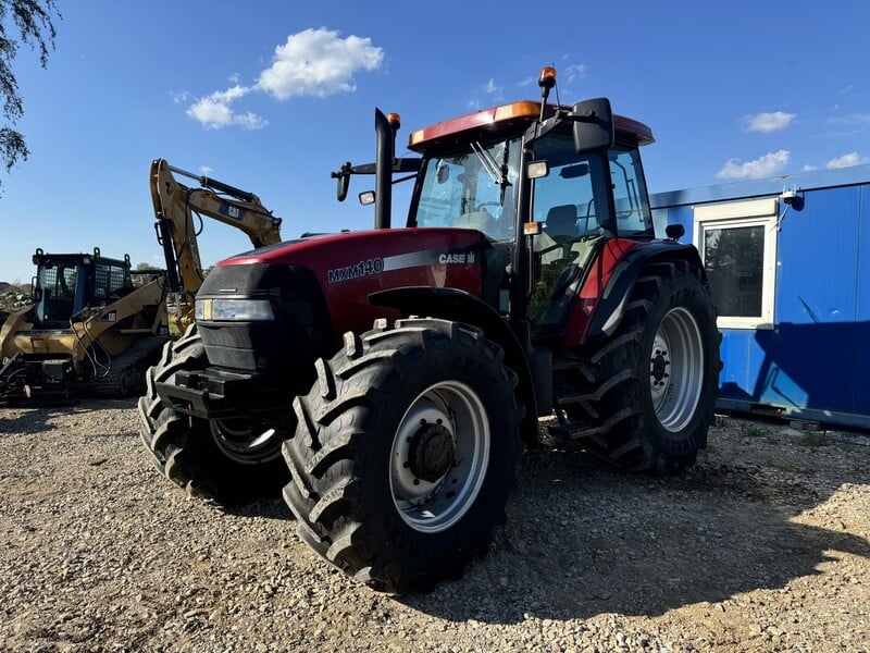 Case MXM140 2009 y Tractor