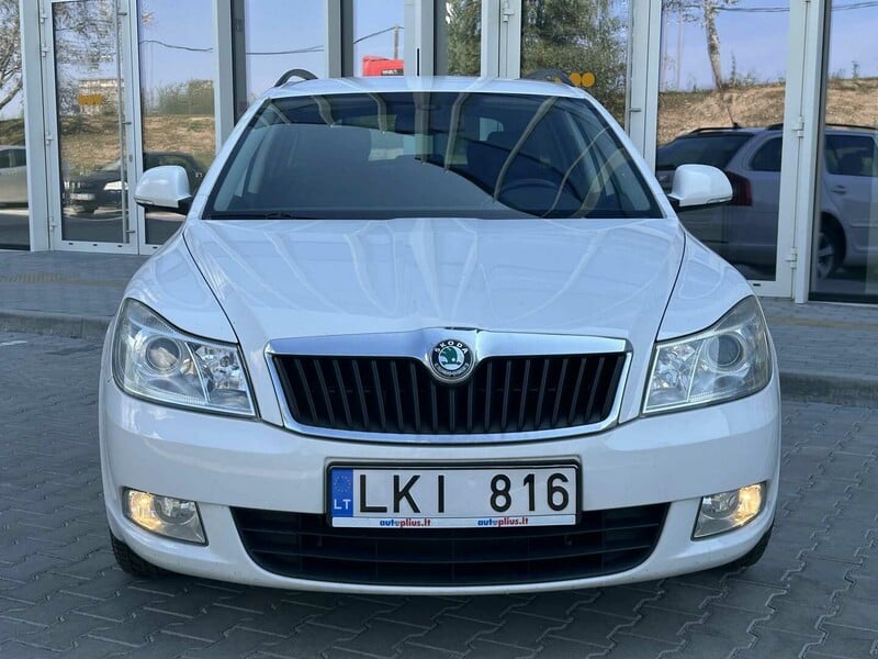 Фотография 2 - Skoda Octavia 2011 г Универсал