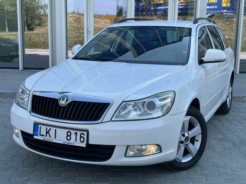 Фотография 3 - Skoda Octavia 2011 г Универсал