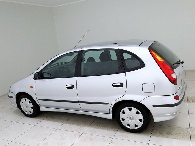 Photo 4 - Nissan Almera Tino 2004 y Van