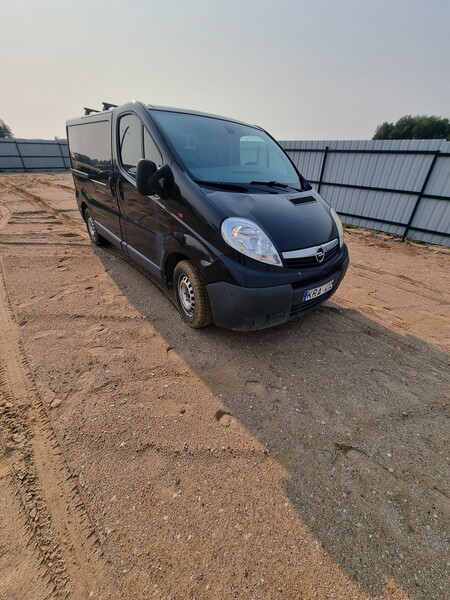 Opel Vivaro 2008 г Грузовой микроавтобус