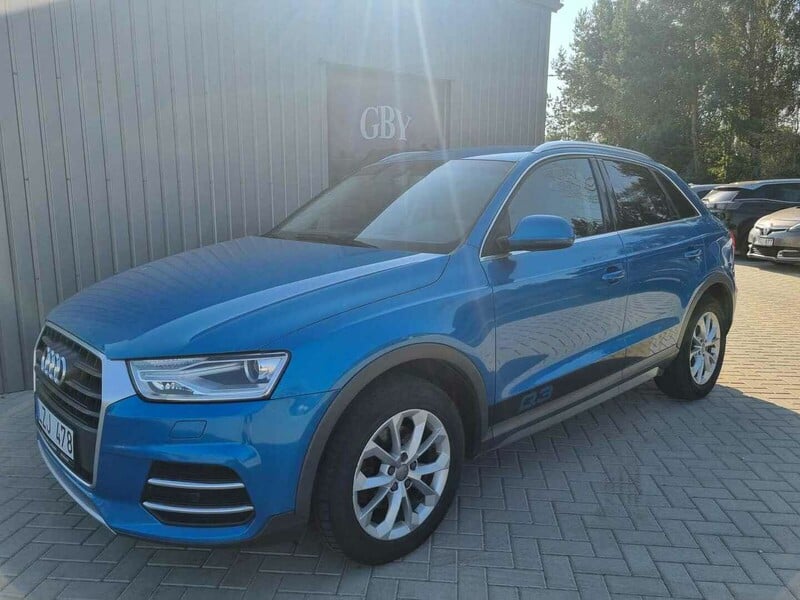 Audi Q3 2015 y Off-road / Crossover