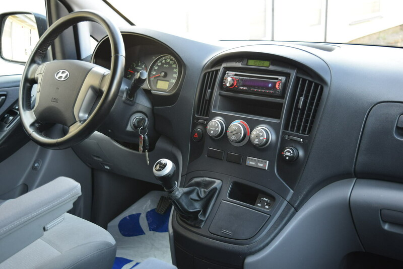 Photo 11 - Hyundai H-1 STAREX 2015 y