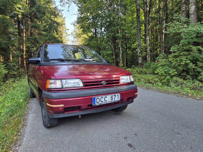 Фотография 9 - Mazda MPV i V6 Aut. 1995 г