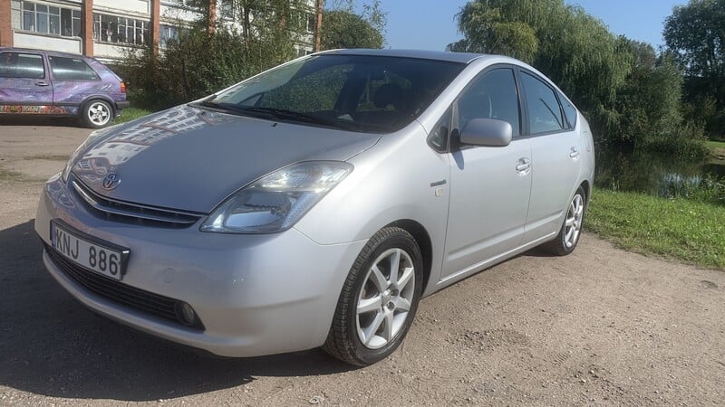 Toyota Prius II 2007 г