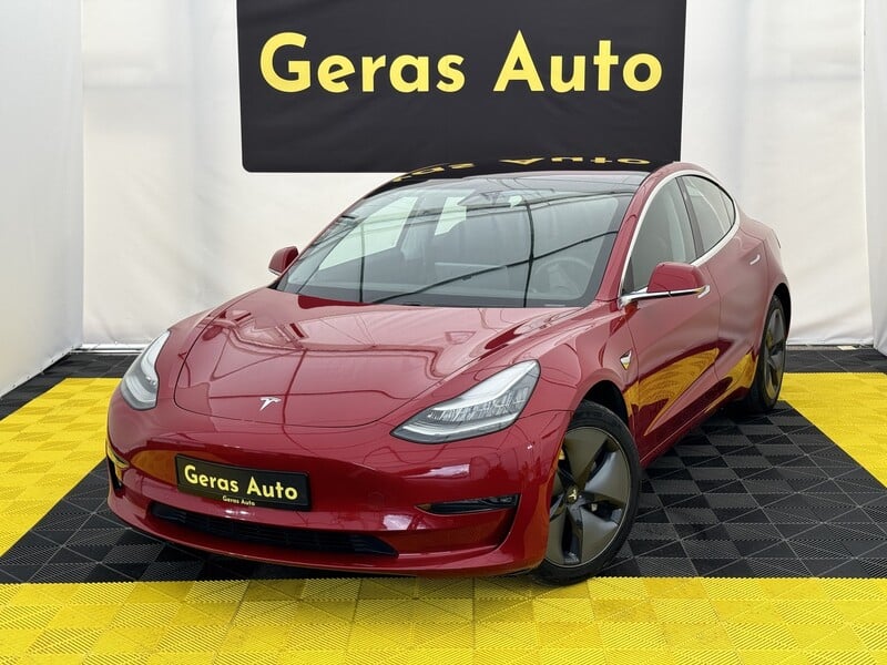 Tesla Model 3 2018 m Sedanas