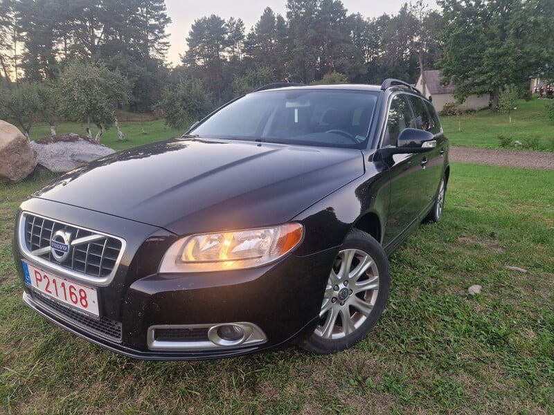 Volvo V70 2011 y Wagon