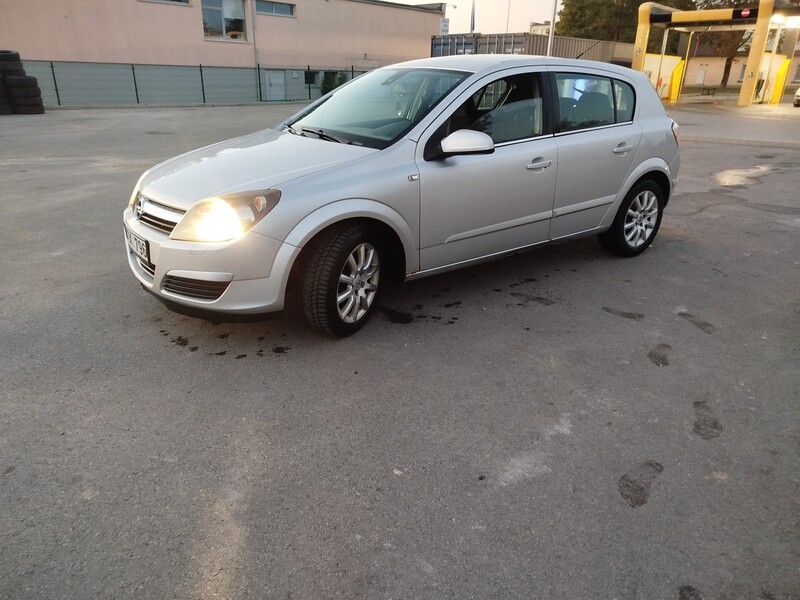 Opel Astra 2005 г Хэтчбек