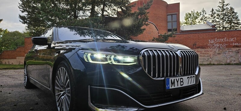 Bmw 730 G11 2019 y