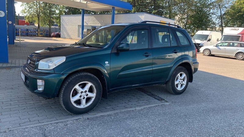 Toyota RAV4 2003 г Внедорожник / Кроссовер