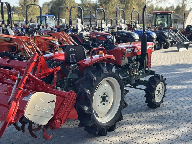 Photo 8 - Yanmar YM-241 1982 y Tractor