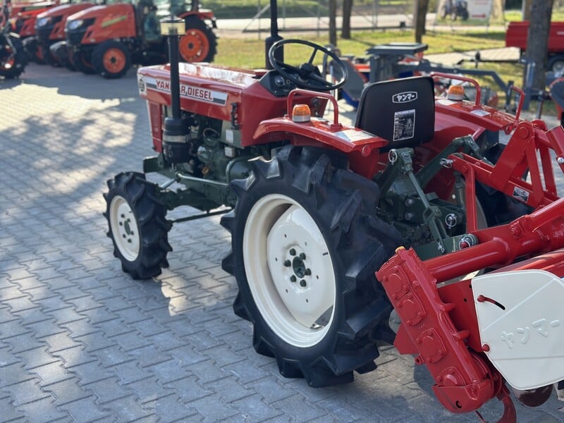 Photo 11 - Yanmar YM-241 1982 y Tractor