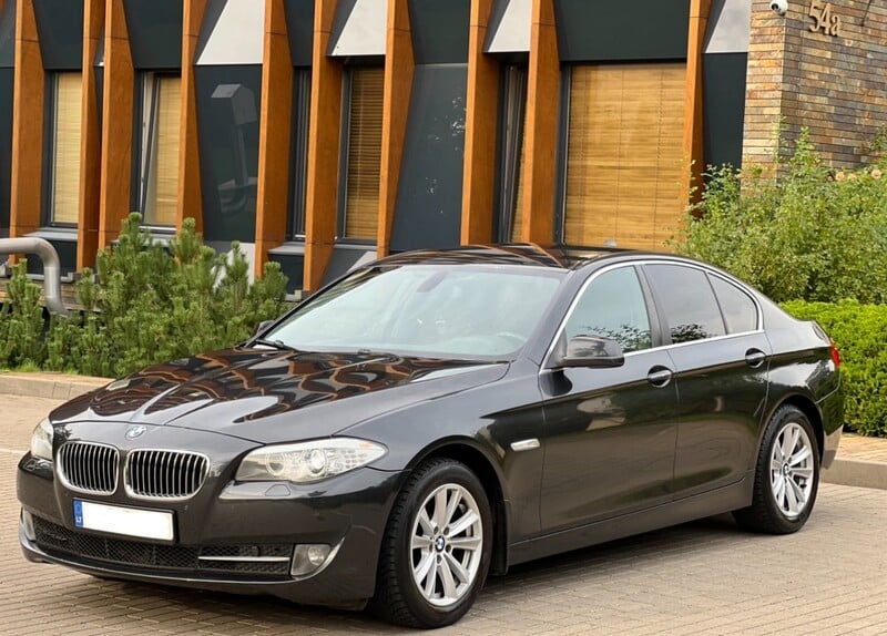 Bmw 520 2010 y Sedan