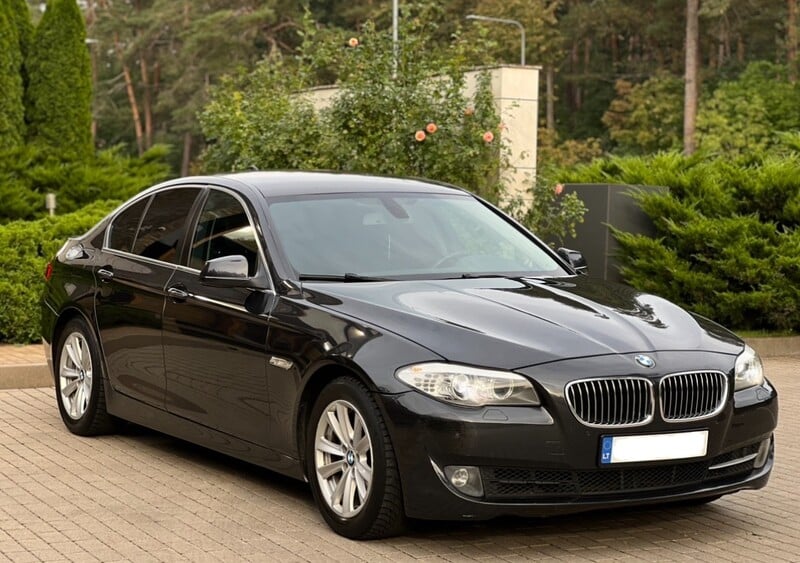 Photo 2 - Bmw 520 2010 y Sedan