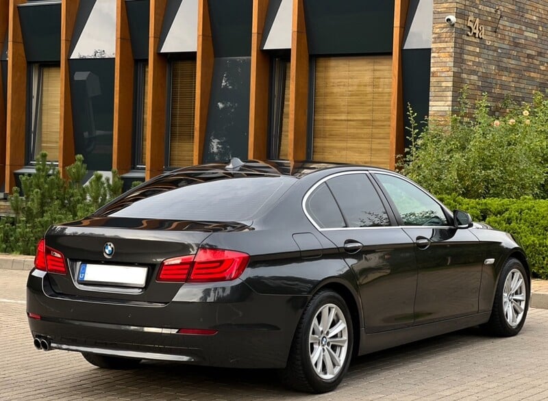 Photo 4 - Bmw 520 2010 y Sedan