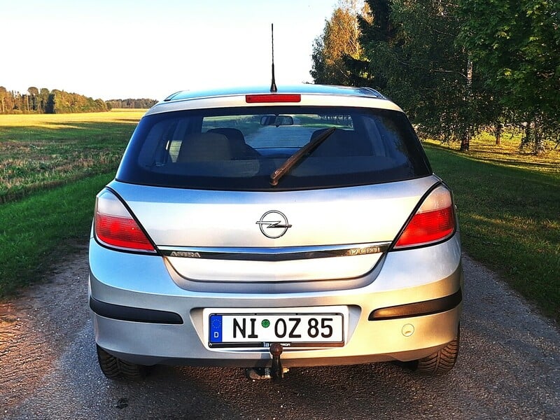 Photo 8 - Opel Astra H 2004 y