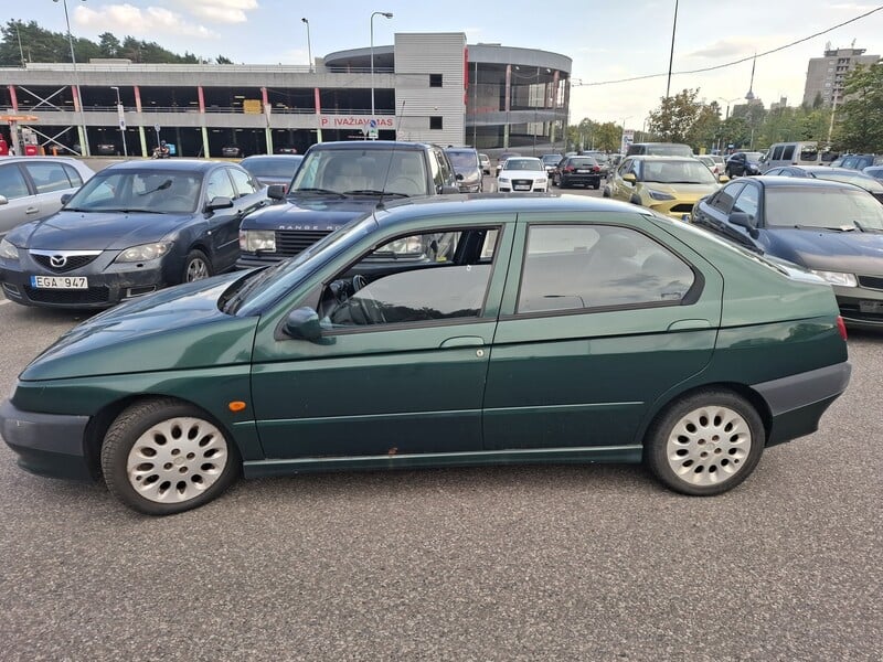 Alfa Romeo 146 1997 г Хэтчбек