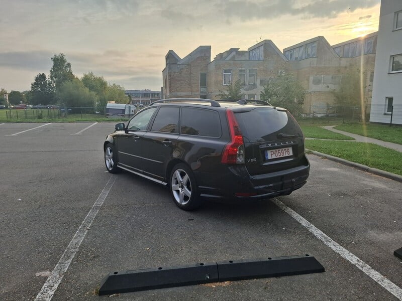 Фотография 17 - Volvo V50 2008 г Универсал