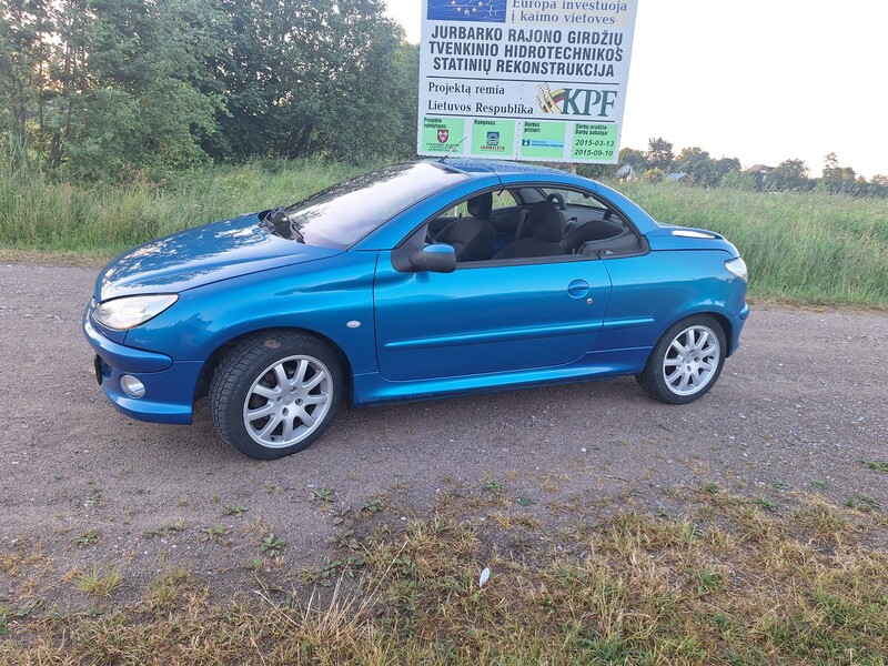 Photo 3 - Peugeot 206 CC 2003 y Convertible